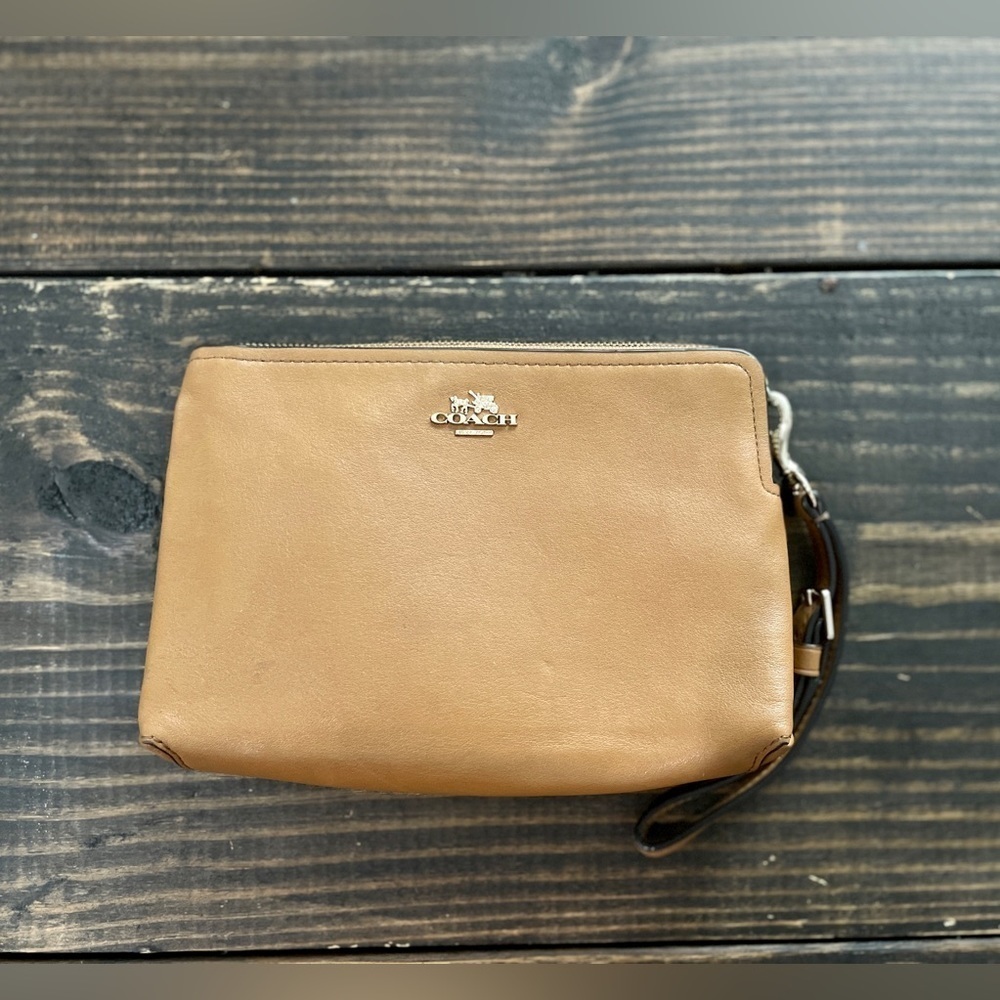 Coach Genuine Pebbled Leather Saddle Brown Corner Zip Wristlet
